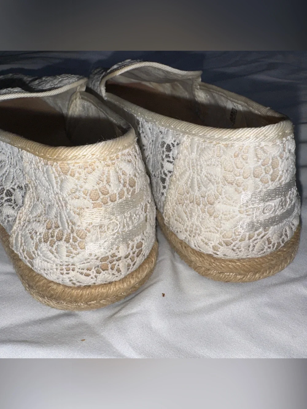 Toms lightweight slip
